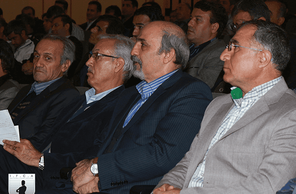 ما مو می بینیم، وزیر ورزش پیچش مو