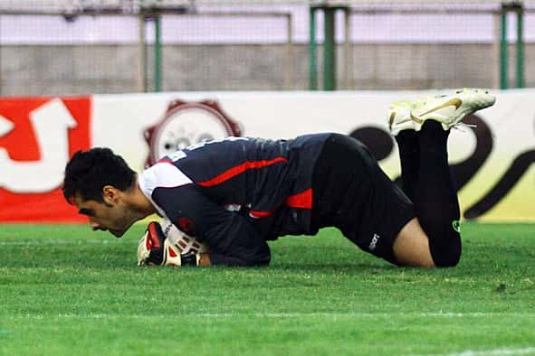   دروازه‌ بان پرسپولیس لیگ یکی شد