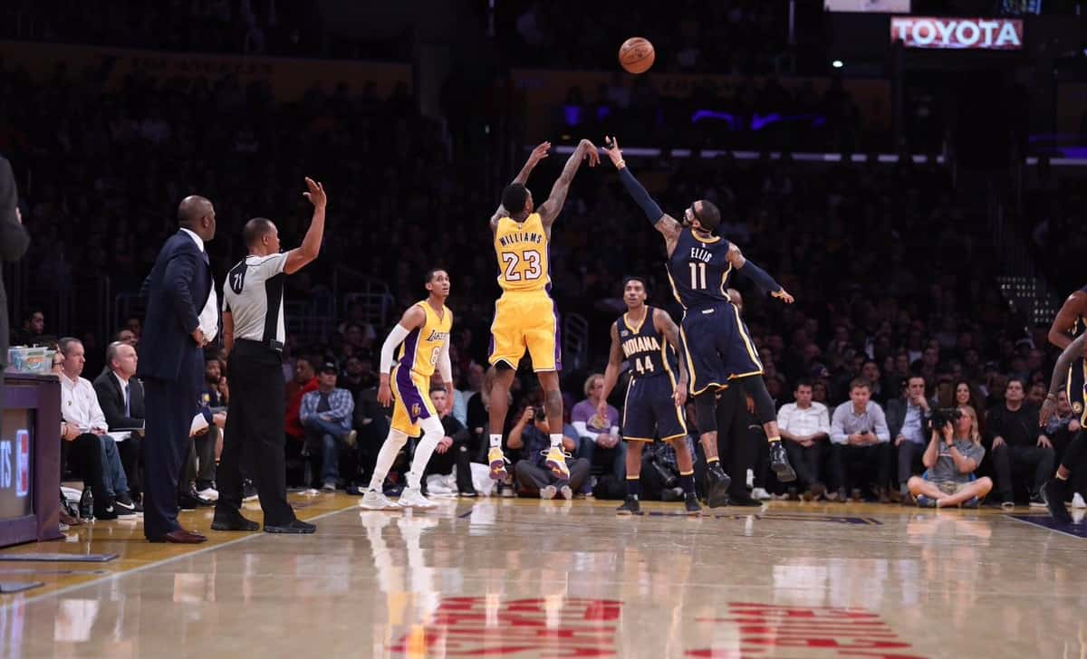 بسکتبال NBA  - کنفرانس غر - لس آنجلس لیکرز - ایندیانا پیسرز