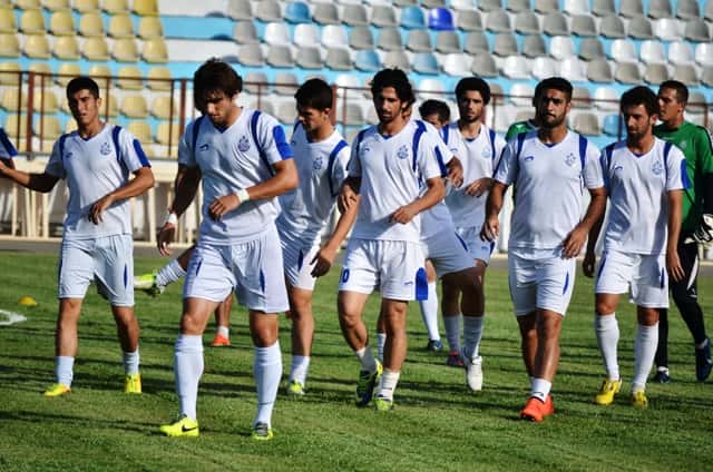 جلسه محجوب با بازیکنان ملوان؛ سرماخوردگی نوری و محرومیت زارع
