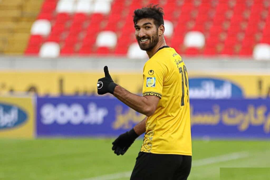 استوری شهریار مغانلو؛ حکمتی نیست فقط زورمان نمی رسد! / عکس