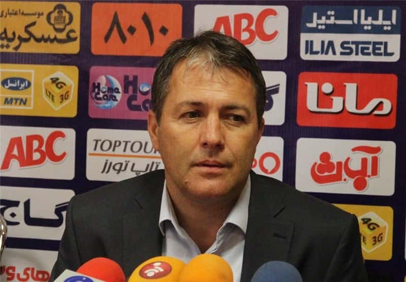 سرمربی نفت آبادان-ورزشگاه شهید وطنی-باشگاه نفت آبادان-naft abadan fc