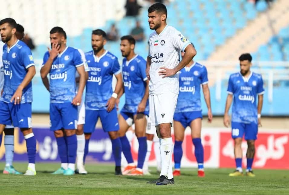 پشت پرده خرید مدافع پرسپولیس؛ چانهزنی بر سر 200 هزار دلار
