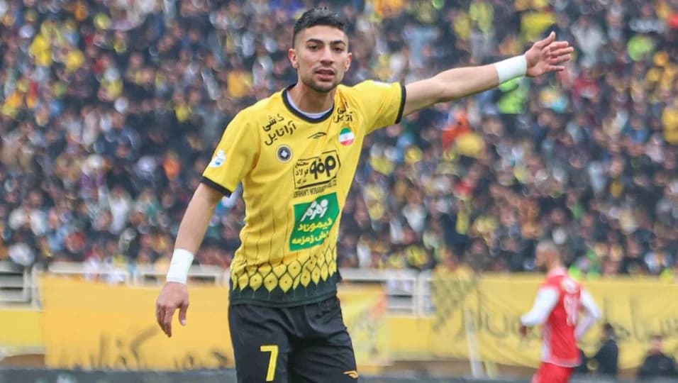نه پرسپولیس و نه تراکتور؛ رسمی؛ مهدی لیموچی در سپاهان ماندنی شد