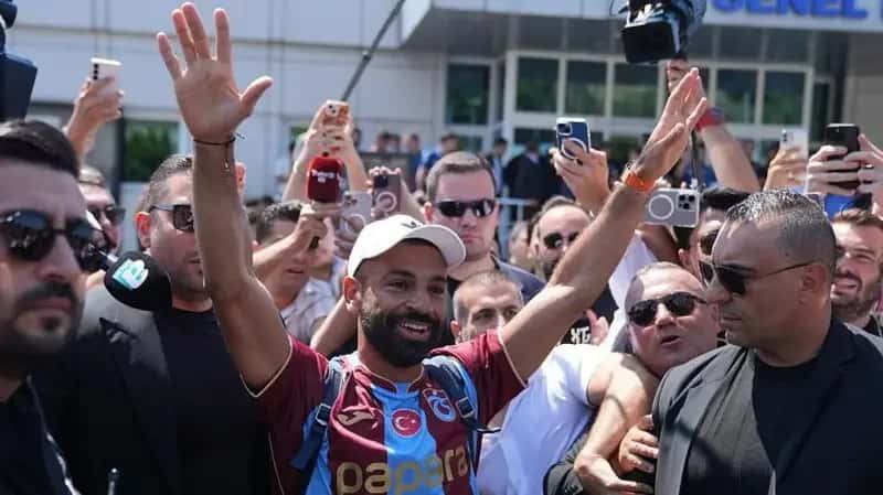 استقبال هواداران ترابزون از محمد صلاح