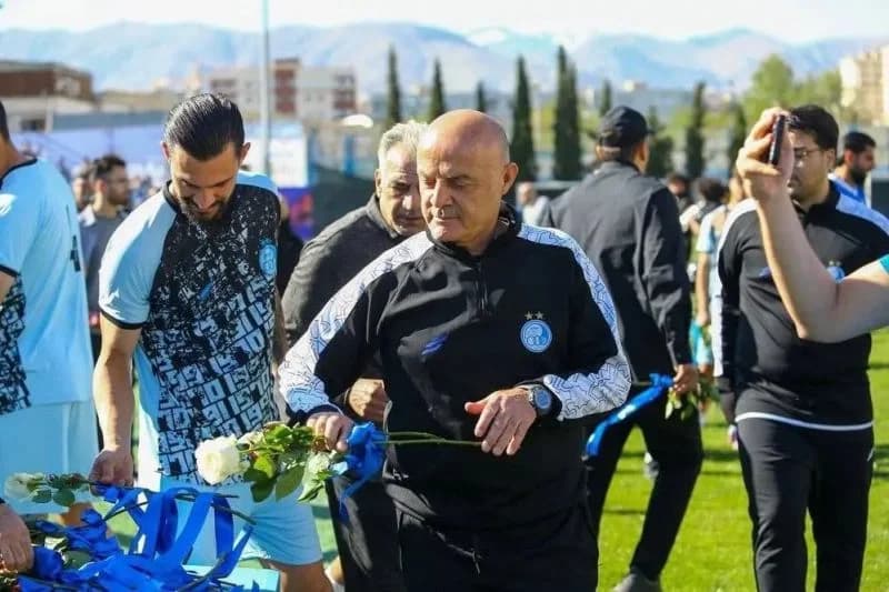 رسمی؛ اوزجان بیزاتی با استقلال تمدید کرد