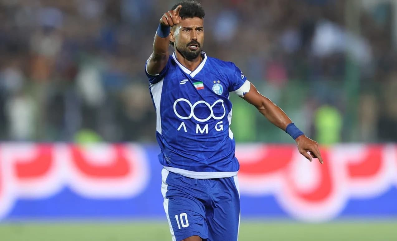 عدم توافق مالی با استقلال؟ رامین رضاییان: خب قرارداد من سال قبل 1.2 میلیون یورو بود!