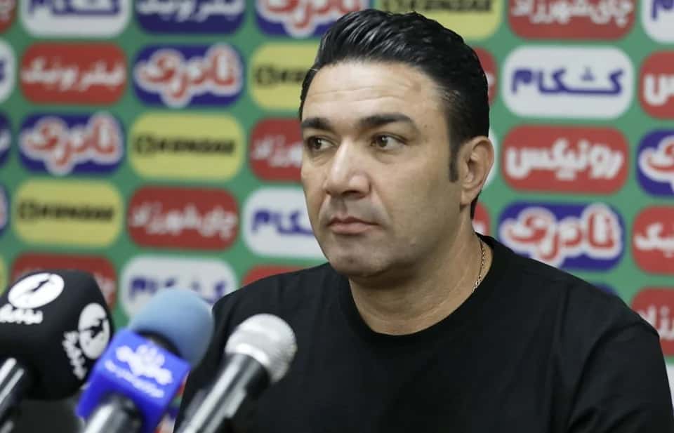 جواد نکونام: حسین زاده و مغانلو بخاطر خطاهای وحشتناک حریف مصدوم شدند؛ وینگر نداشتم و اسماعیلی فر را گذاشتم