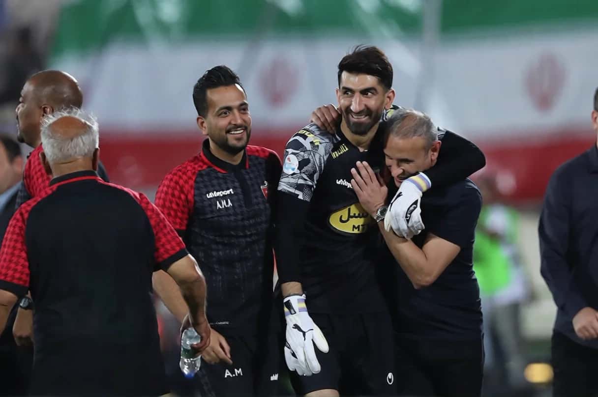 یحیی گل محمدی و علیرضا بیرانوند دروازهبان تیم ملی و پرسپولیس