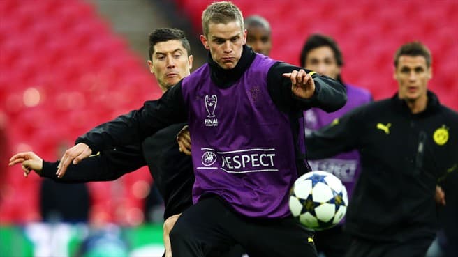 Sven Bender of Borussia Dortmund in action during a training session ahead of the UEFA Champions League final against FC Bayern München