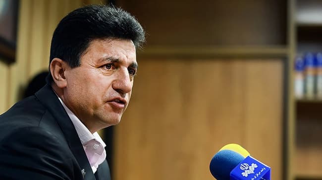 قلعهنویی به فکر بازگرداندن مدافع سابق استقلال