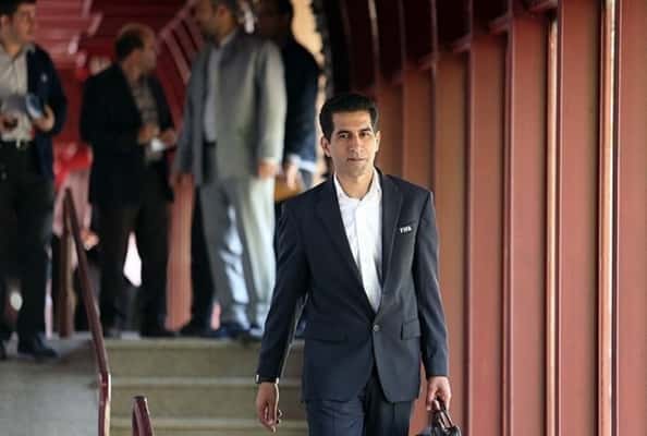 کامرانیفر: سیستمهای رادیویی اشتباه داوران را به صفر نمیرساند