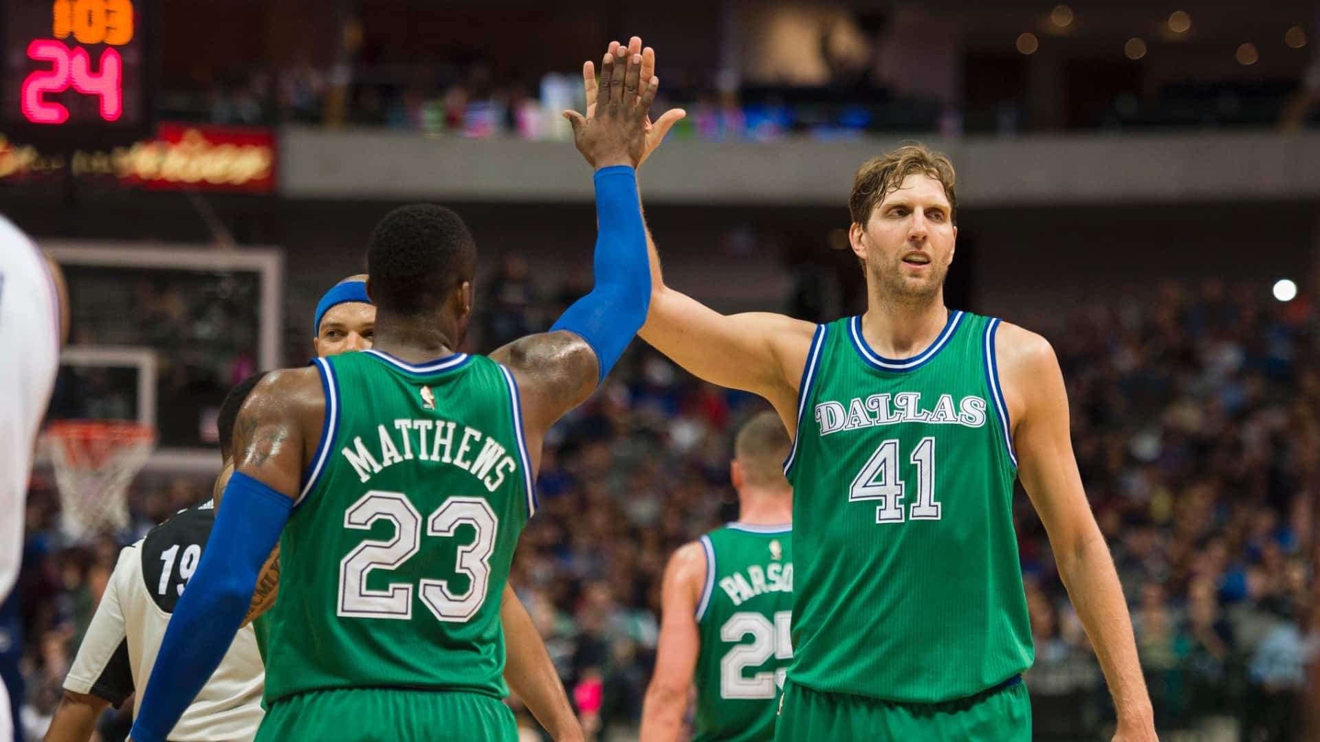 بسکتبال NBA - دالاس ماوریکس - شیکاگو بولز