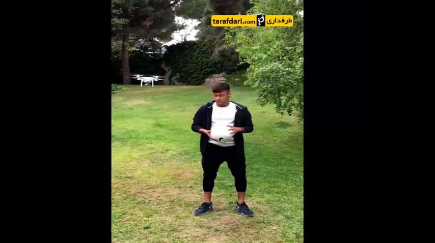 ویدیو؛ هدف گیری دقیق نیمار با توپ به یک پهپاد