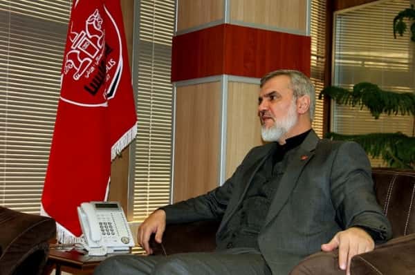 رویانیان در واکنش به شکایت وزارت ورزش: اگر دستمزدهای جدید میلیاردی نیست شفاف بگویند