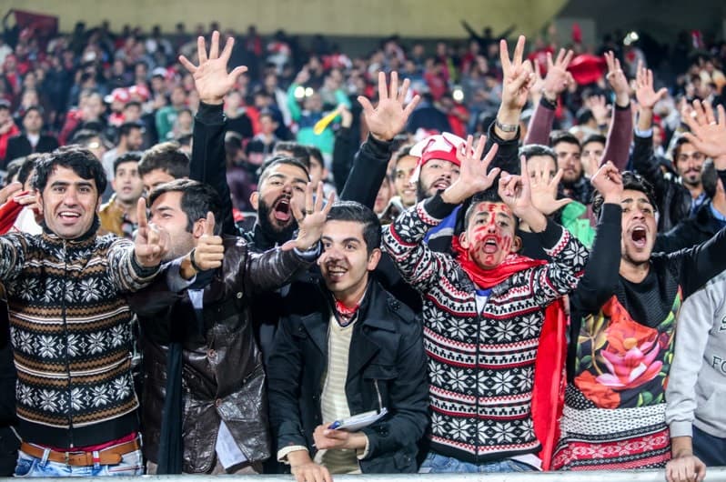 چند ساعت مانده به بازی پرسپولیس؛ حضور بیش از 10 هزار هوادار در ورزشگاه آزادی!