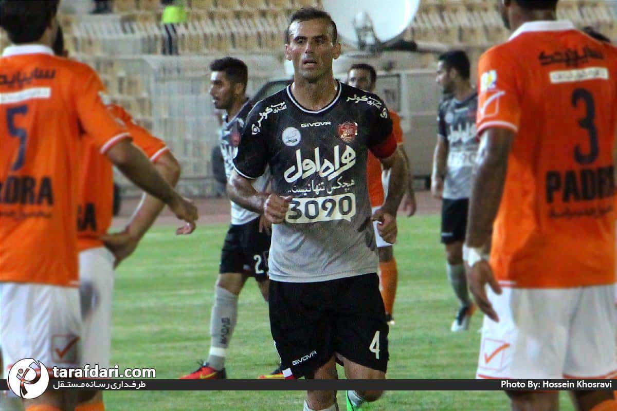 حاشیه استقلال خوزستان - پرسپولیس؛ جر و بحث سیدجلال با خوزستانیها