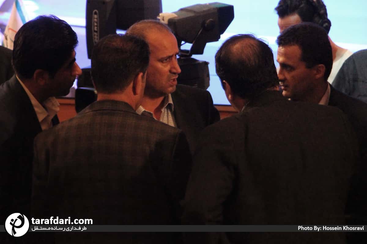 تاج: بلیط فروشی لیگ برتر در اختیار باشگاهها قرار می گیرد