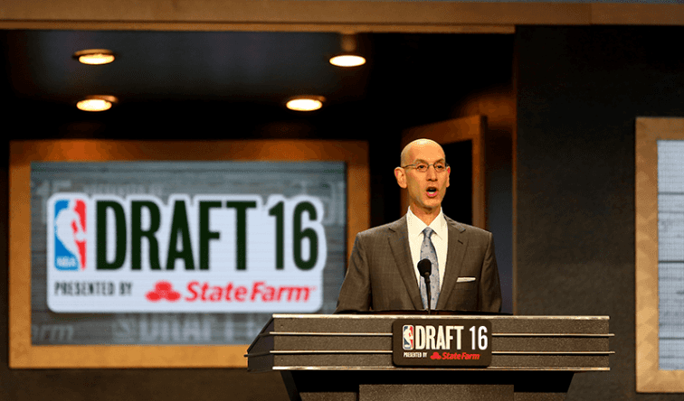 یارکشی (درفت) سال 2016 لیگ NBA برگزار شد