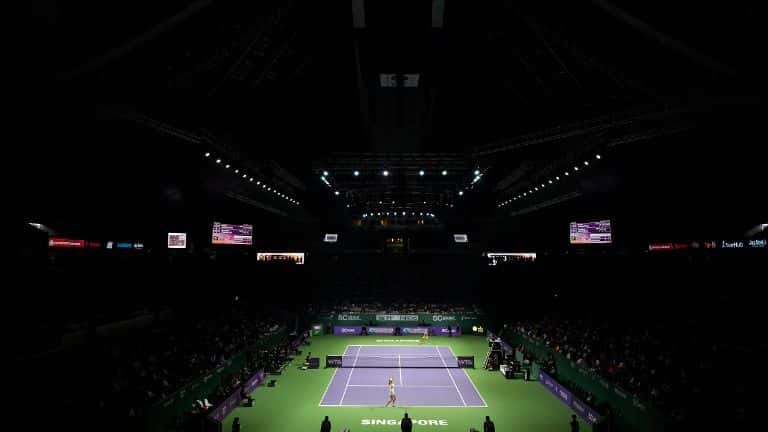 مسابقات فینال 2016 تور WTA؛ برنامه روز اول مسابقات؛ کربر رو در روی سیبولکووا، هالپ برابر کیز