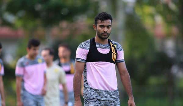 هافبک نفت آبادان-هافبک سابق سپاهان