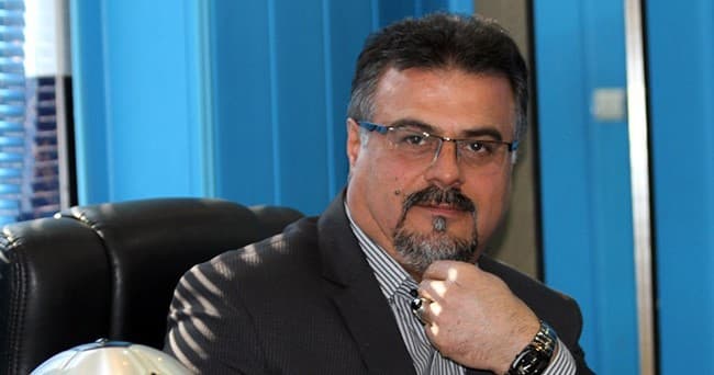 جویباری: به جز کادر فنی و بازیکنان نشانه مثبتی در استقلال نمیبینم؛ هواداران از منصوریان حمایت کنند