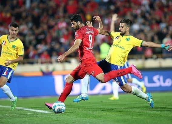 فرشاد فرجی مدافع صنعت نفت آبادان