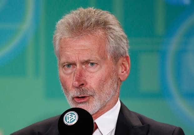 بی علاقگی پل برایتنر به لیگ برتر انگلیس - حمایت پل برایتنر از توماس مولر و کارلو آنچلوتی