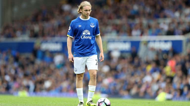 اورتون - هافبک اورتون - Everton