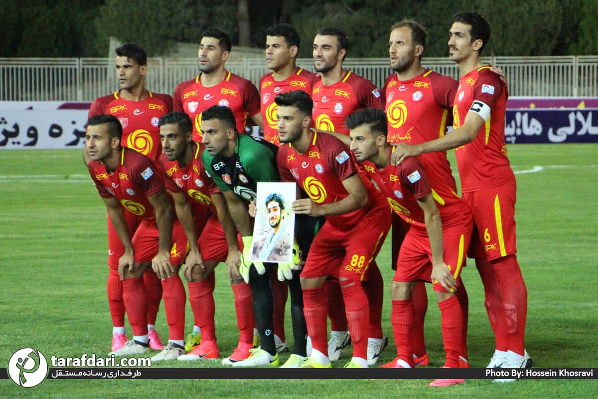 نفت تهران-عکس تیمی نفت تهران-لیگ برتر فوتبال-مشکلات مالی نفت تهران-بدهی نفت تهران