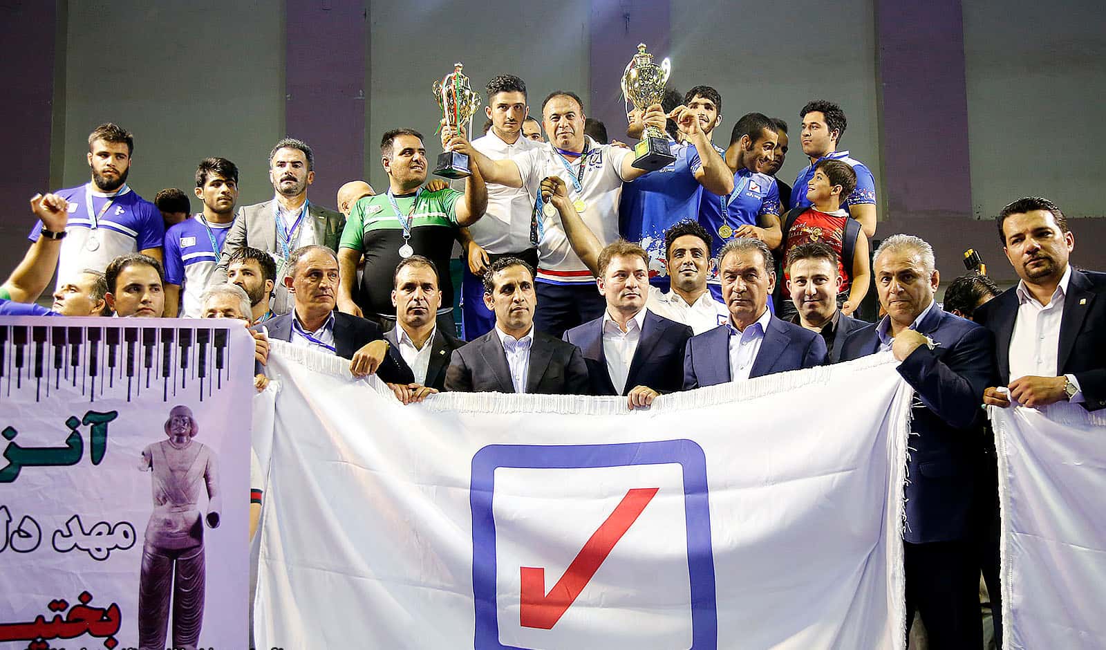 لیگ برتر کشتی-کشتی