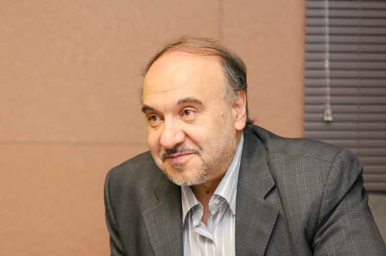 وزیر ورزش و جوانان