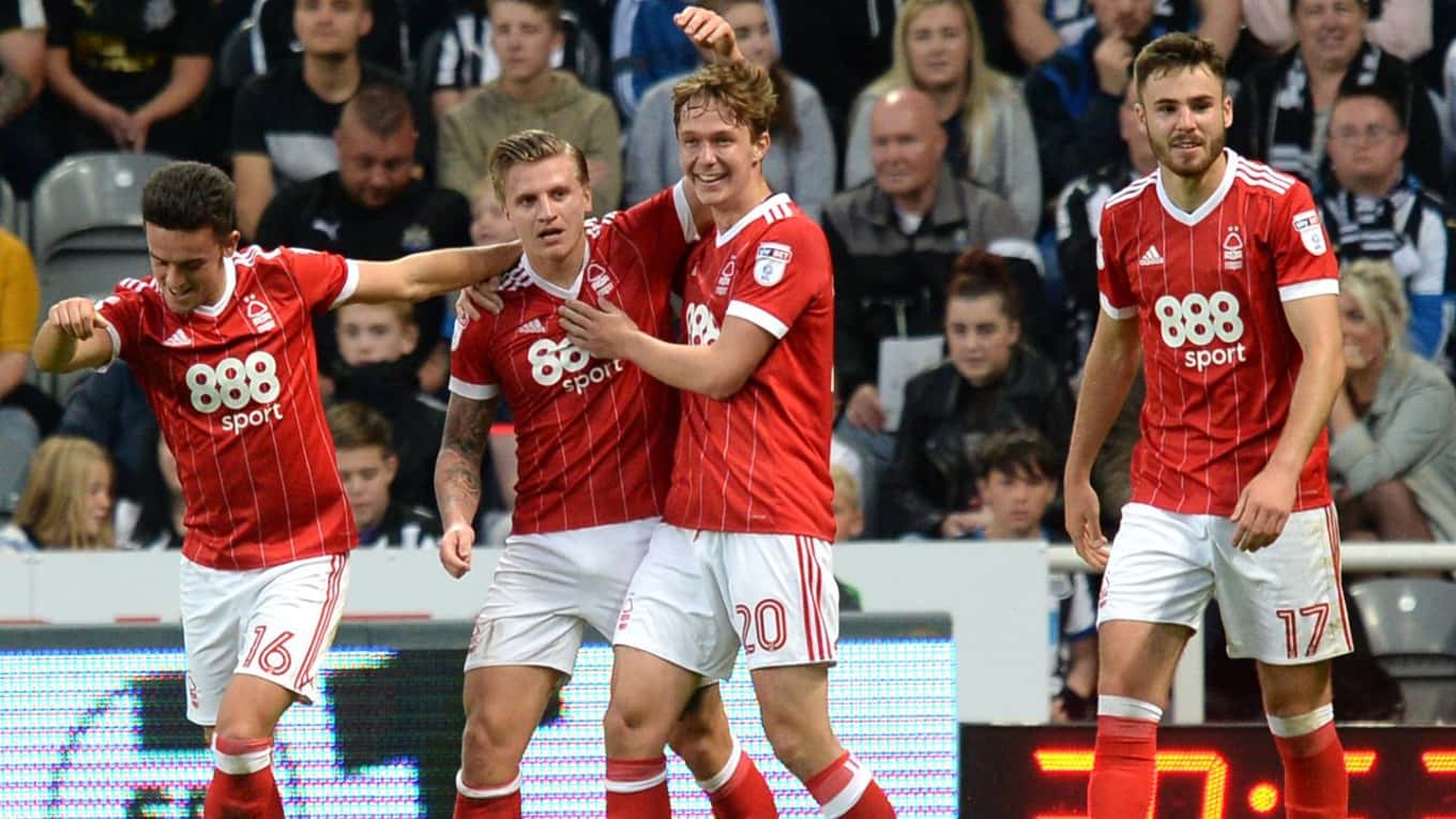 لیگ کاپ - ناتینگهام فارست - ساوتهمپتون - Nottingham Forest