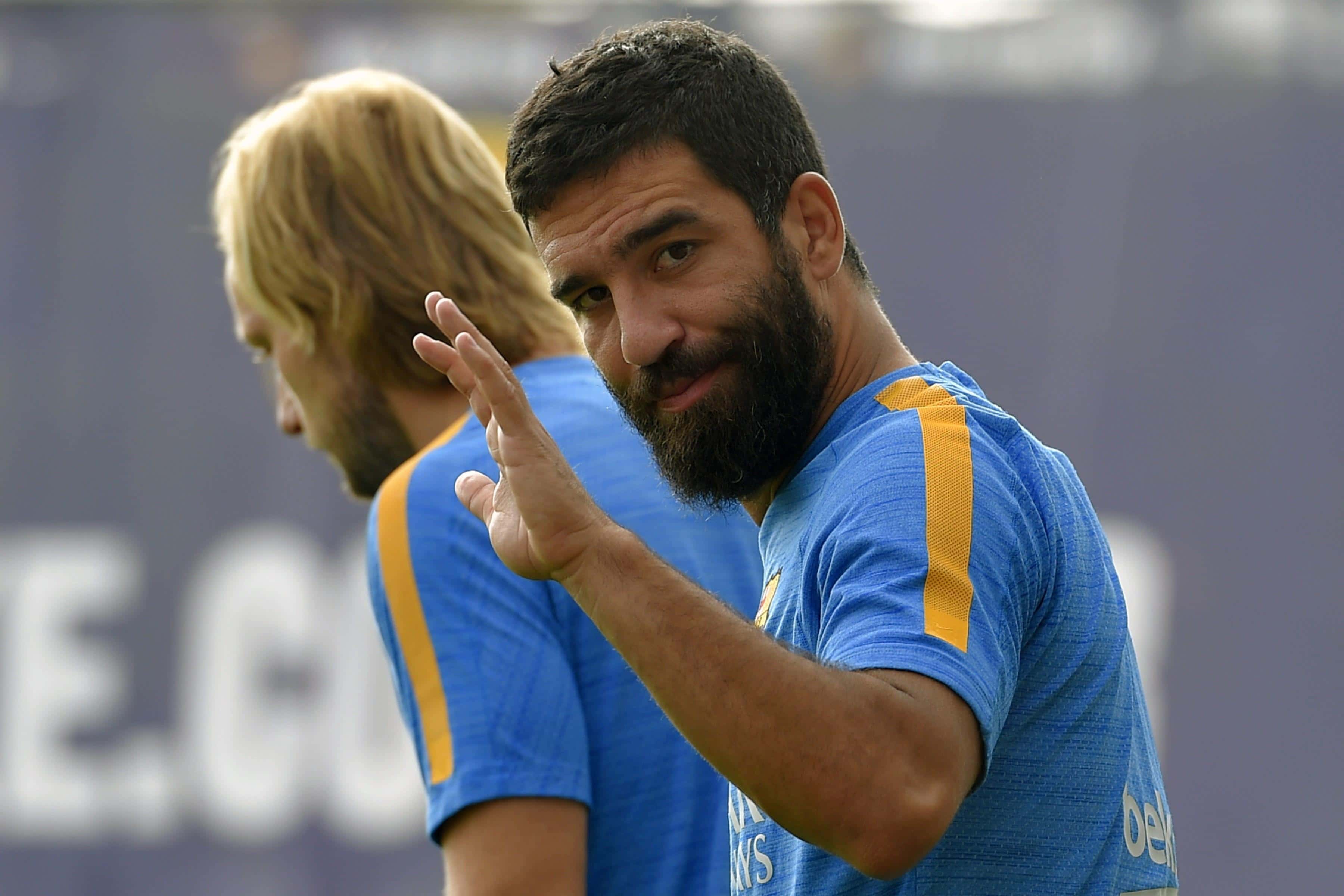 تیم منتخب تاریخ رقابت های یورو از نگاه آردا توران