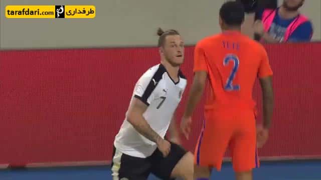 ویدیو؛ پرتاب آب دهان مارکو آرناتوویچ روی صورت بازیکن هلند