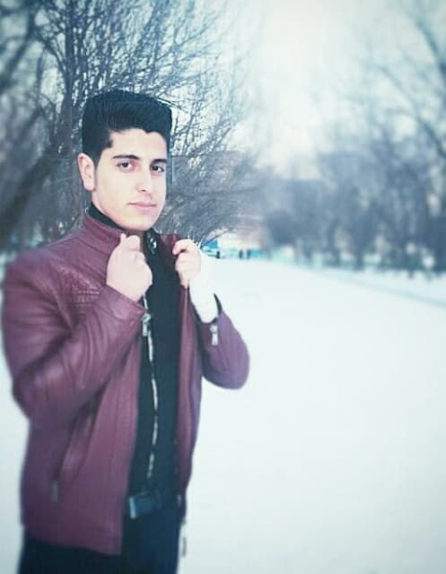 یونس عدالتخواه