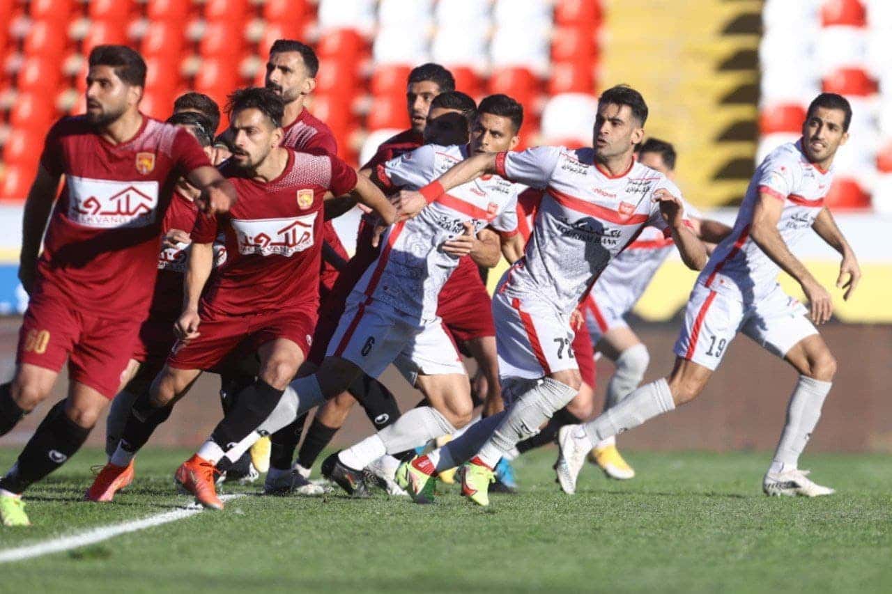 پدیده 1-1 پرسپولیس؛ قعرنشین مانع از صدرنشینی شد