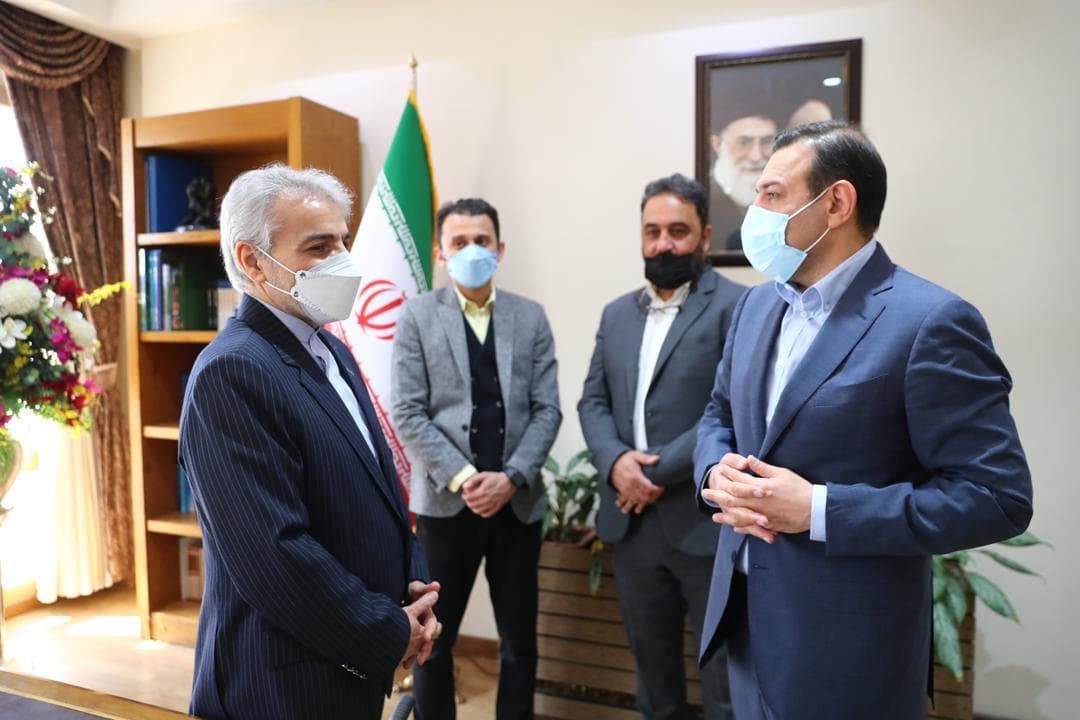 آرش ادیب نیا، مجتبی خورشیدی