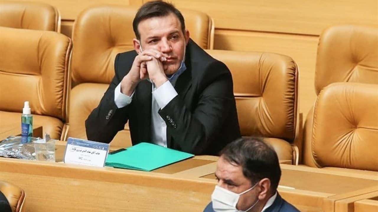 آقای دوربینی فدراسیون فوتبال؛ انتقاد یک خبرگزاری از شهاب عزیزی خادم