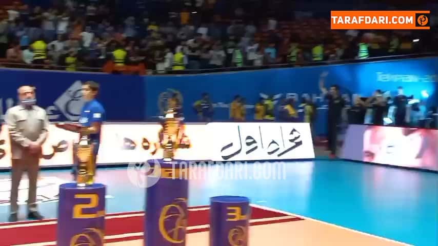 مراسم اهدای مدال به تیم دوم رقابت های والیبال باشگاه های آسیا / فیلم