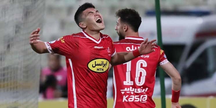 نوید مظفری پس از اعلام پنالتی برای پرسپولیس؛ داور اشتباه کرد!
