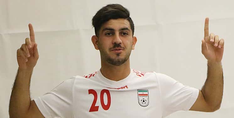 محمد خدابنده لو فردا به باشگاه پرسپولیس می رود