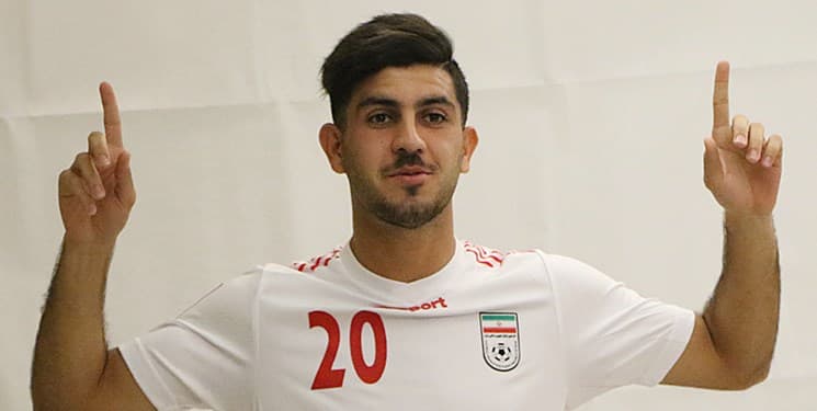 محمد خدابنده لو فردا به باشگاه پرسپولیس می رود