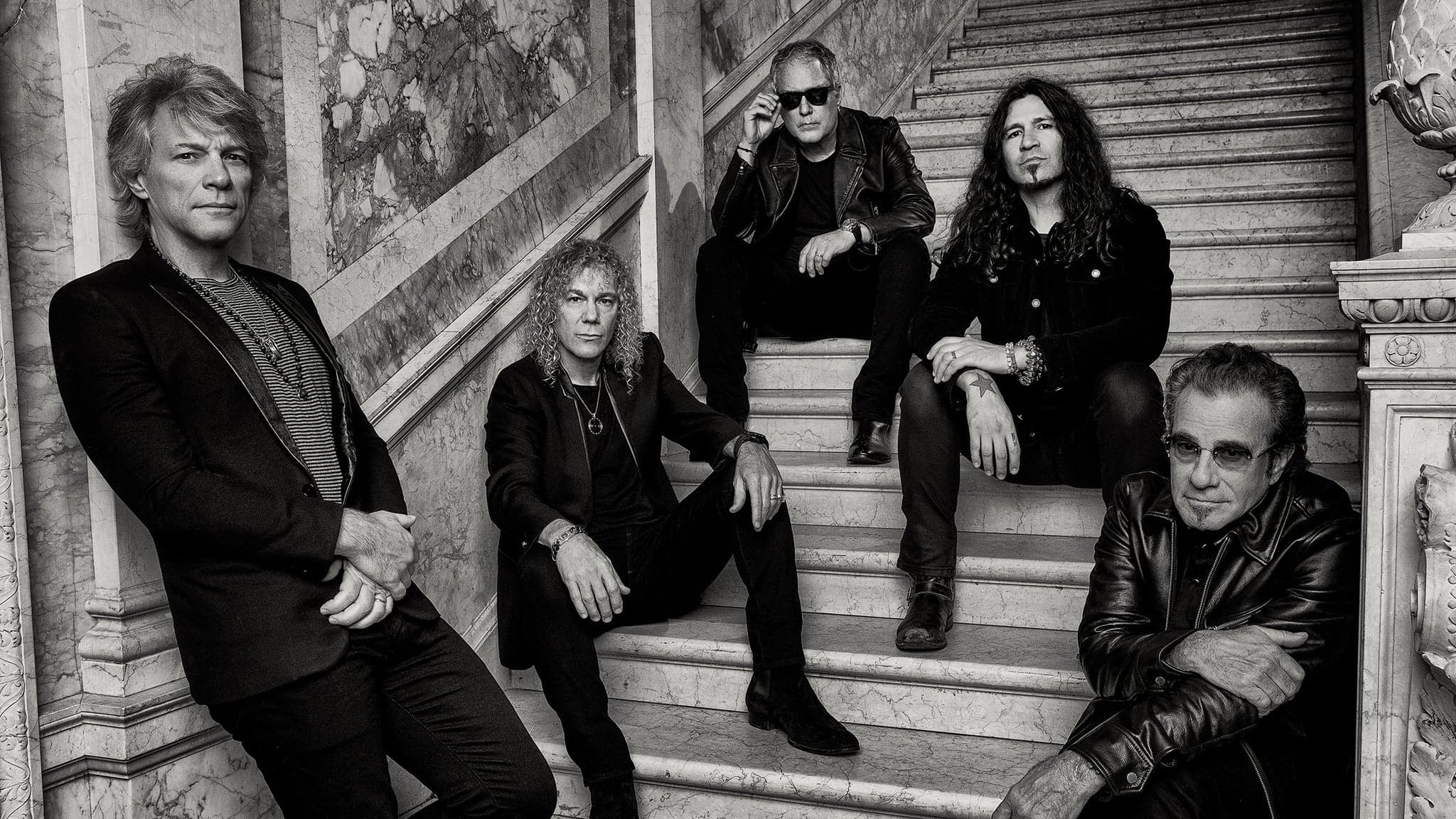دانلود آهنگ This Ain't a Love Song از Bon Jovi