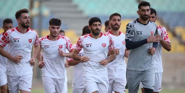 یک بازیکن تستی در تمرینات پرسپولیس