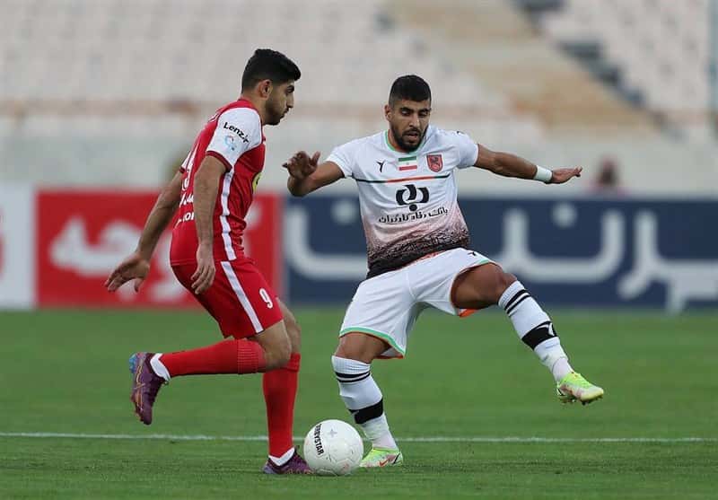 رودنیل: در دیدار پرسپولیس و مس، 2 بازیکن باید اخراج می شدند