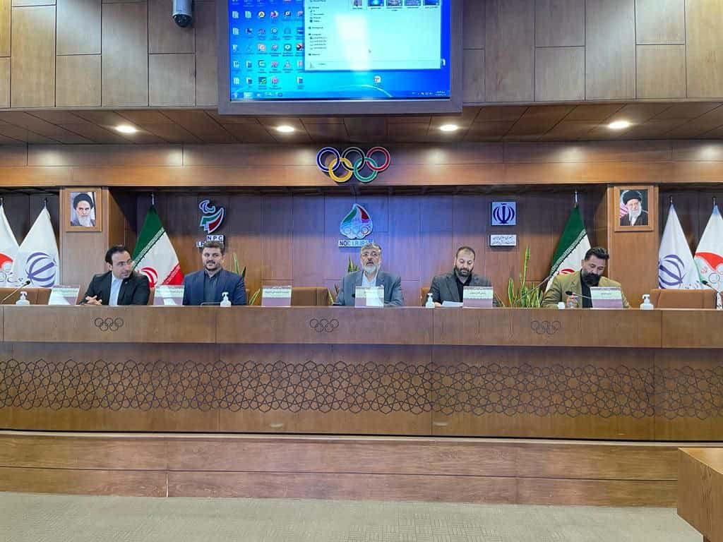 برگزاری مجمع عمومی عملکرد سالیانه فدراسیون هاکی با حضور پولادگر