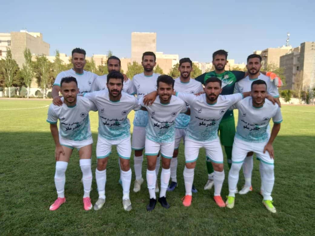 توقف نفت مسجدسلیمان برابر چادر ملو