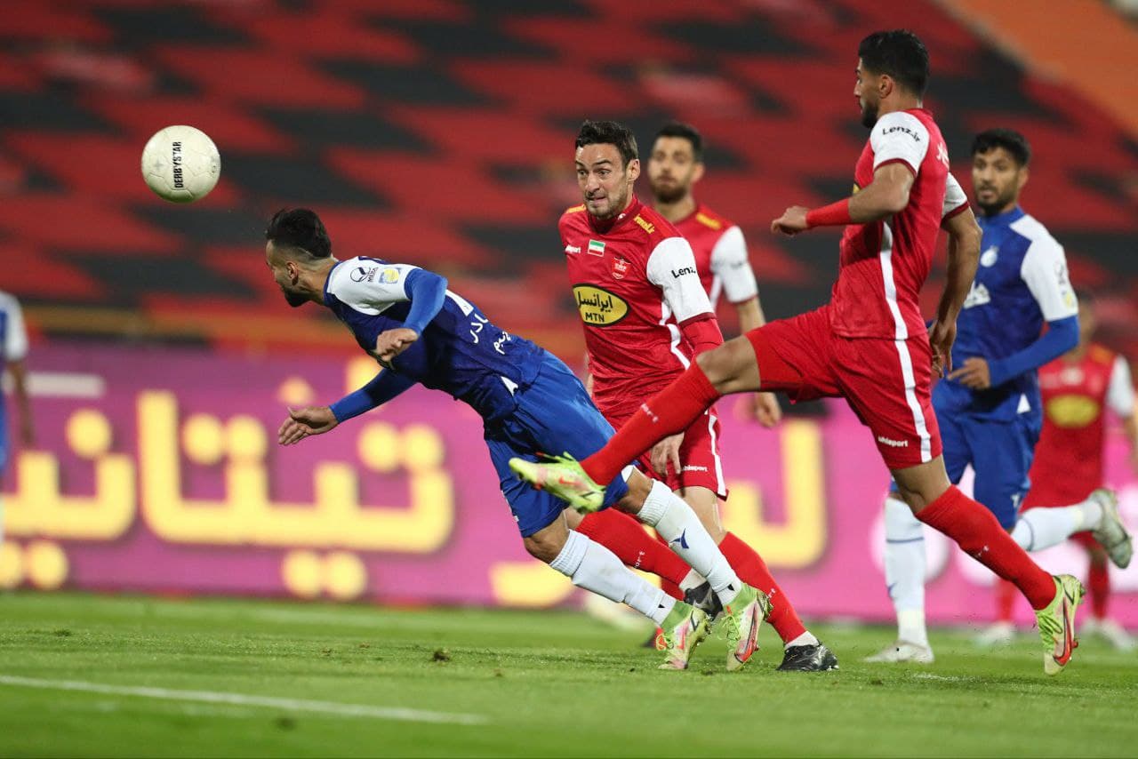 استقلال مانع از صدرنشینی پرسپولیس در یک نکته آماری
