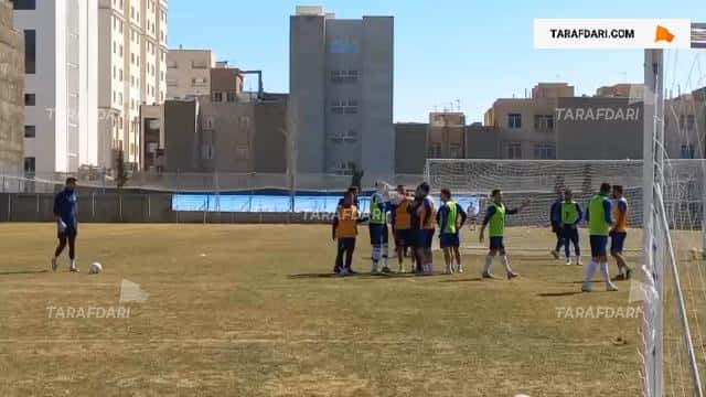اعتراض روزبه چشمی و آرش رضاوند به نتیجه بازی درون تیمی / فیلم
